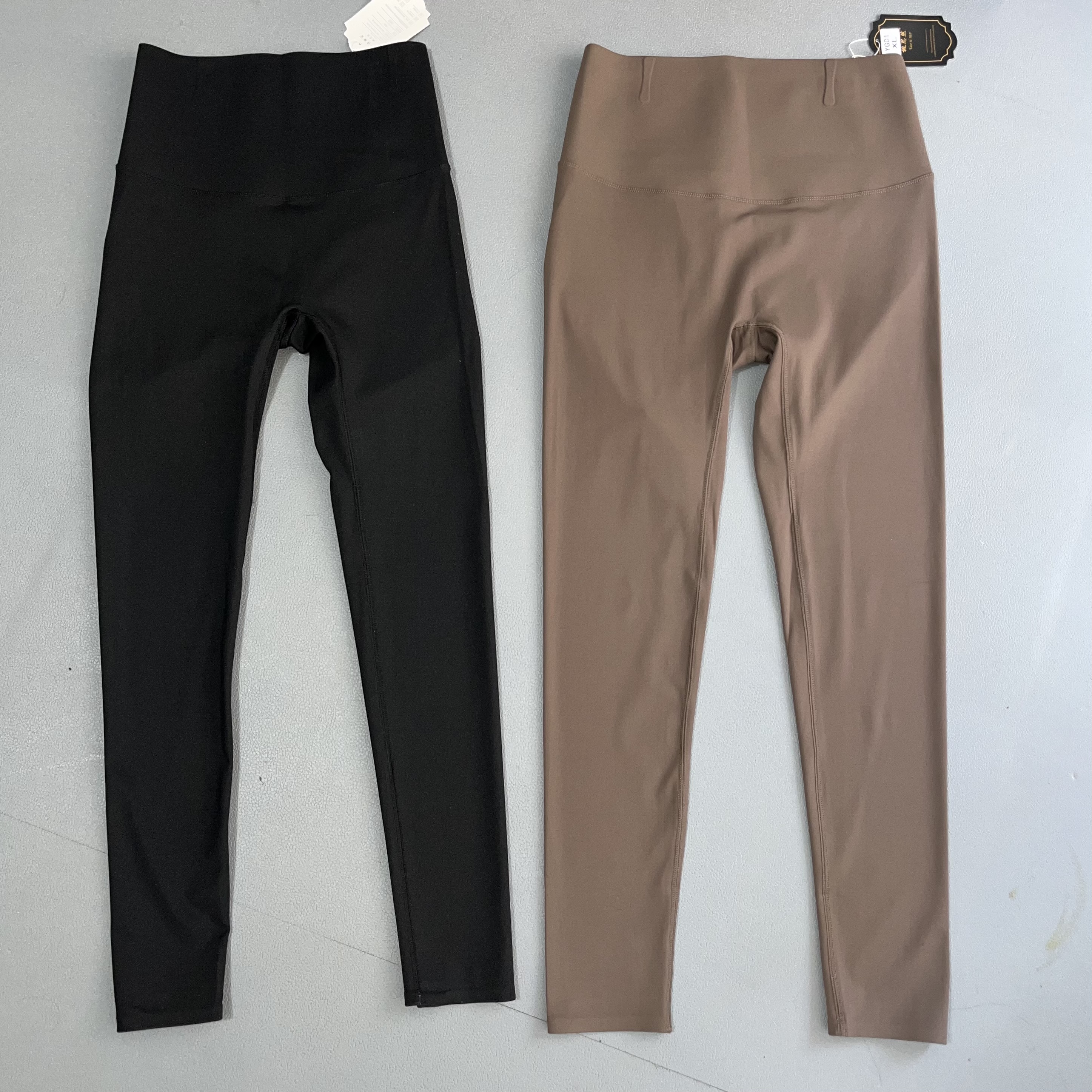 قهوه ای/مشکی