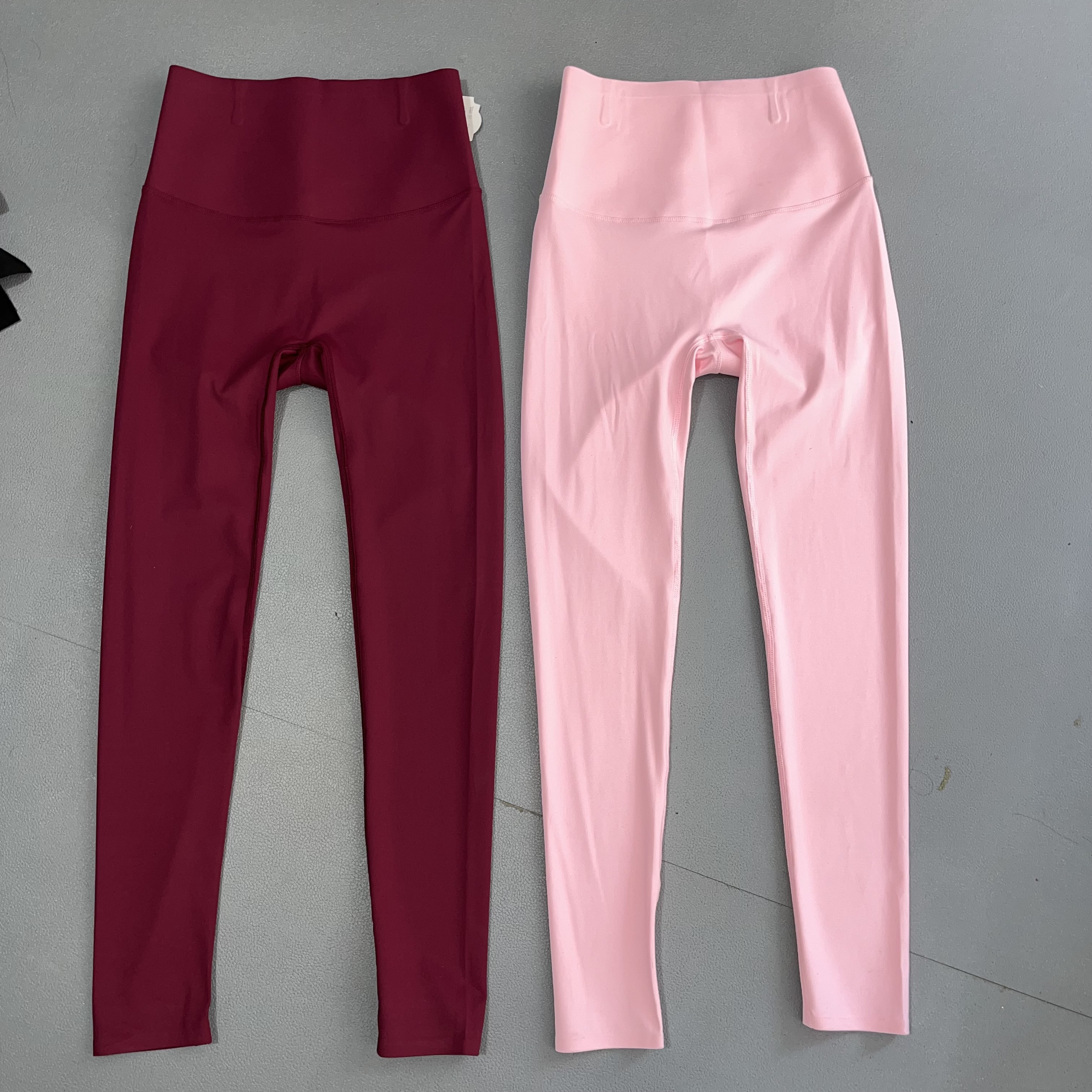 صورتی/آلبالویی